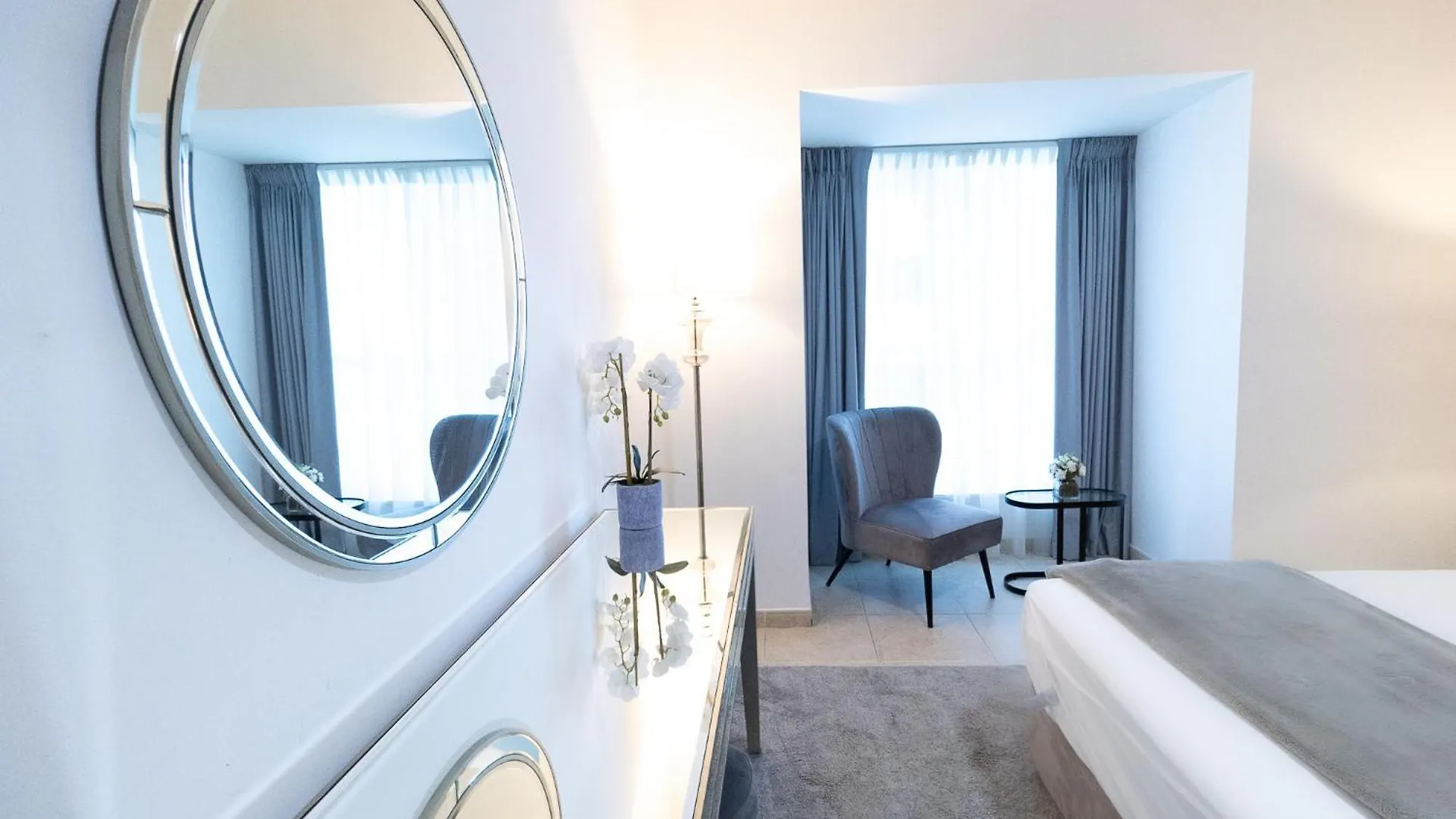 Elite Residences Tower Dubai Marina By Happy Season